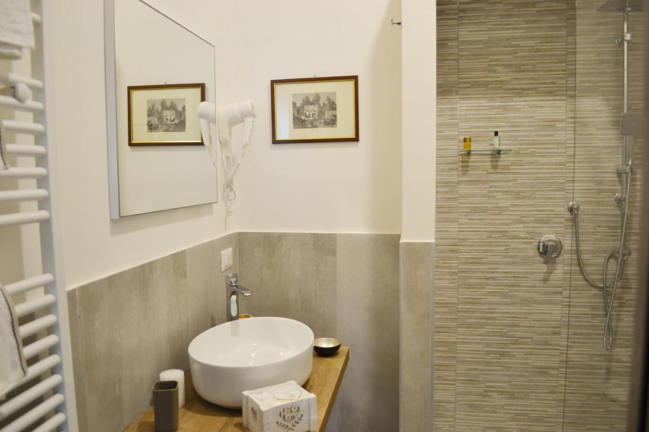 Questo Rinascimento Casa Brigitte Naples Exterior photo