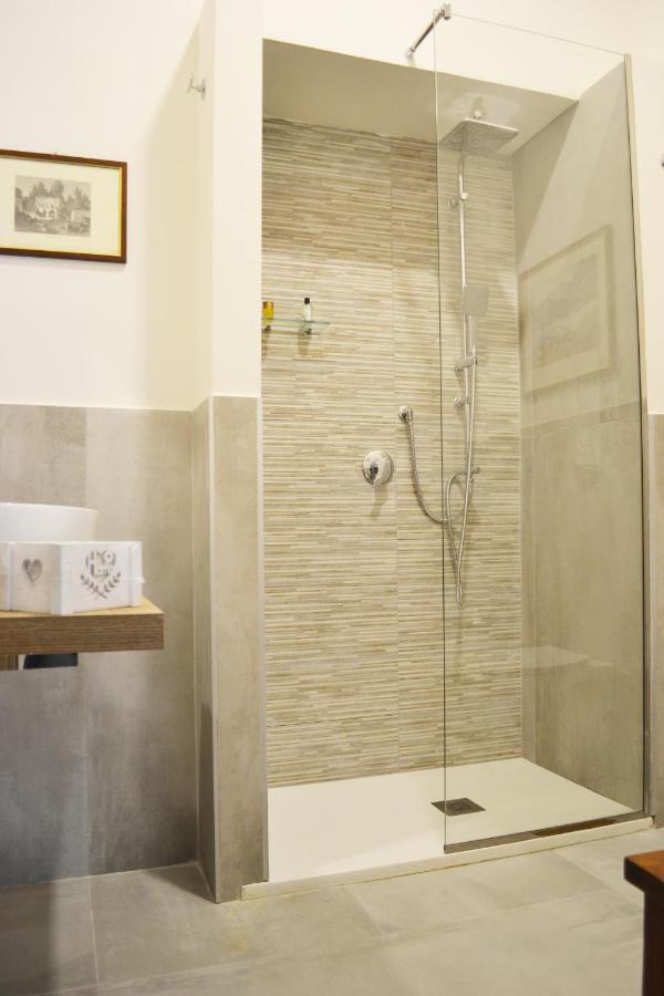 Questo Rinascimento Casa Brigitte Naples Exterior photo